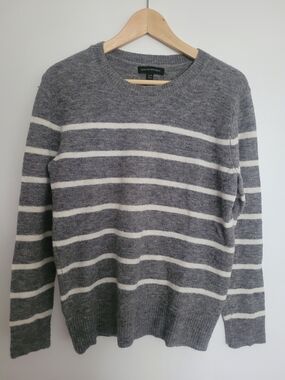 Banana Republic Gray Striped Crewneck Sweater Size S Merino Wool Alpaca Preppy